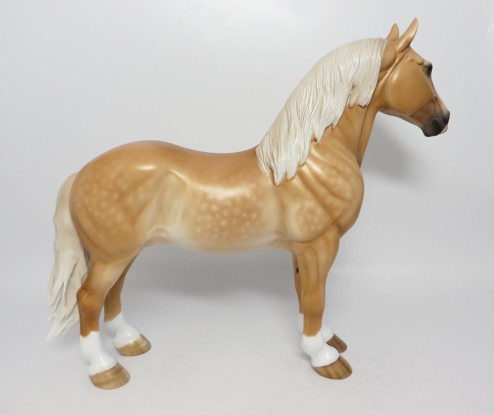 RANSOM-OOAK STAR DAPPLE PALOMINO STANDING DRAFTER MODEL HORSE 8/1/17
