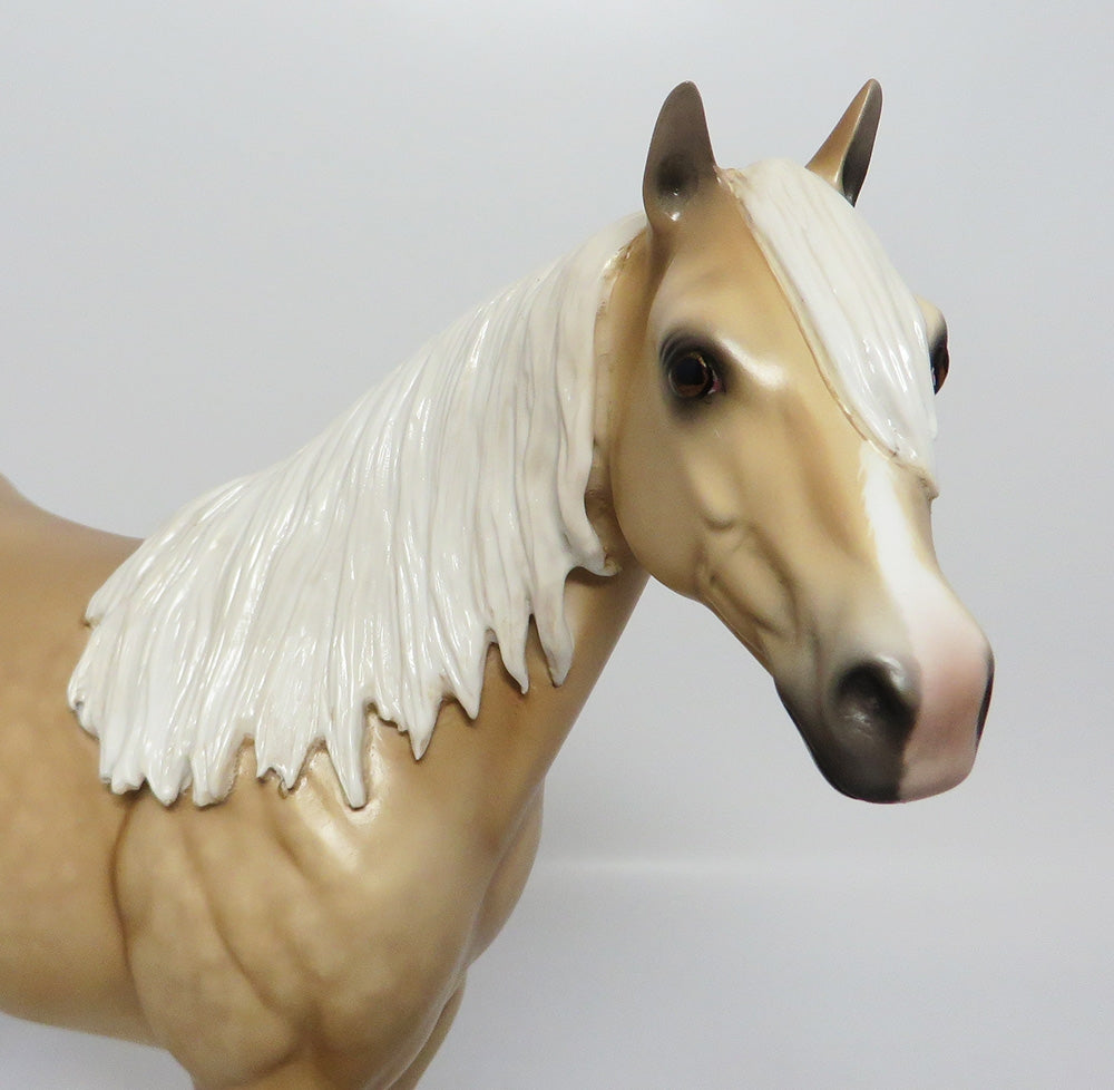 MAKE IT A DOUBLE-PALE STAR DAPPLE PALOMINO ISH MODEL HORSE BY SHERYL LEISURE 8/1/17