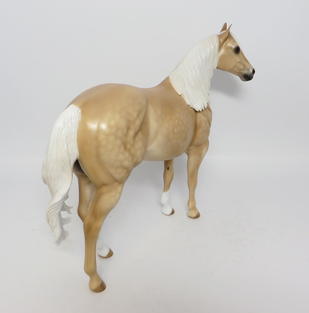 MAKE IT A DOUBLE-PALE STAR DAPPLE PALOMINO ISH MODEL HORSE BY SHERYL LEISURE 8/1/17