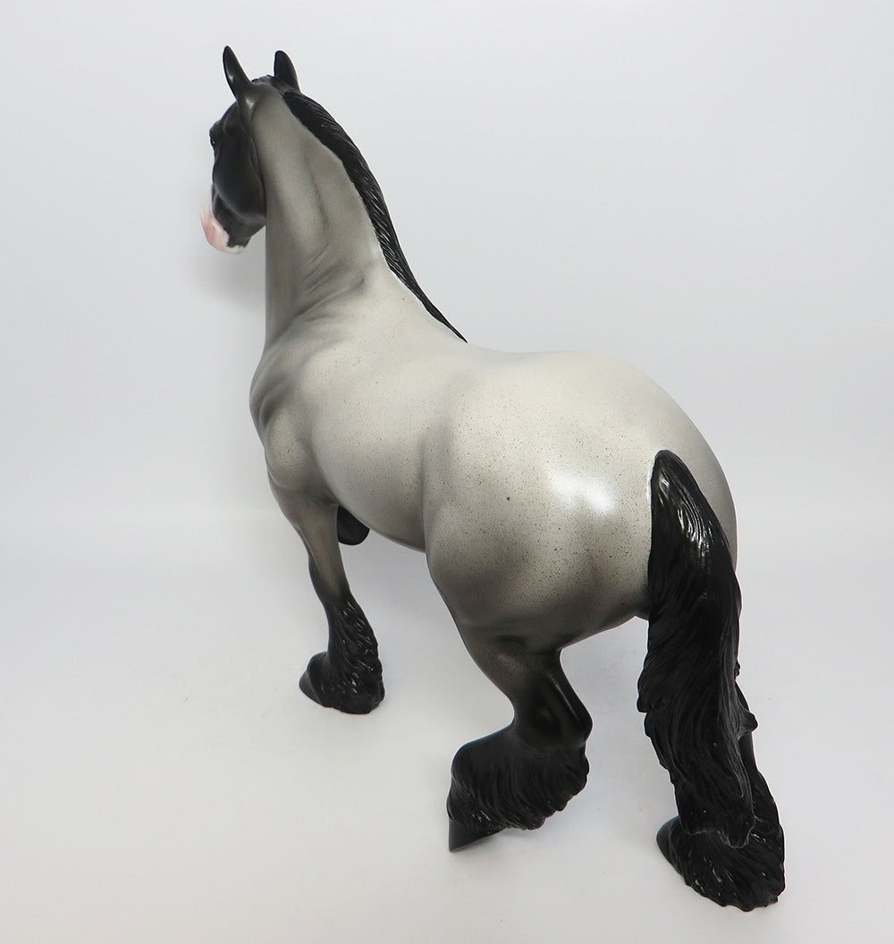 SUMMERFIELD-OOAK BLUE ROAN TROTTING DRAFTER MODEL HORSE 12-12-17