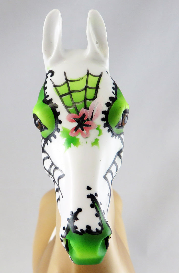 THE GREEN GOBLIN-OOAK PALOMINO SUGAR SKULL SADDLEBRED BY DAWN QUICK 9/16
