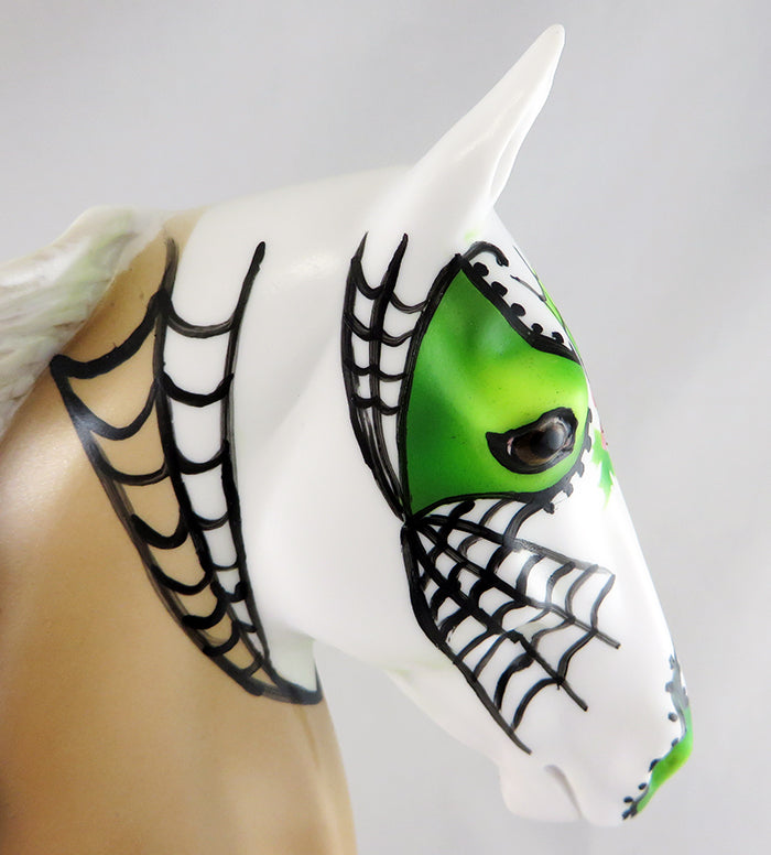 THE GREEN GOBLIN-OOAK PALOMINO SUGAR SKULL SADDLEBRED BY DAWN QUICK 9/16