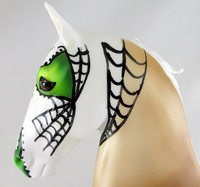 THE GREEN GOBLIN-OOAK PALOMINO SUGAR SKULL SADDLEBRED BY DAWN QUICK 9/16