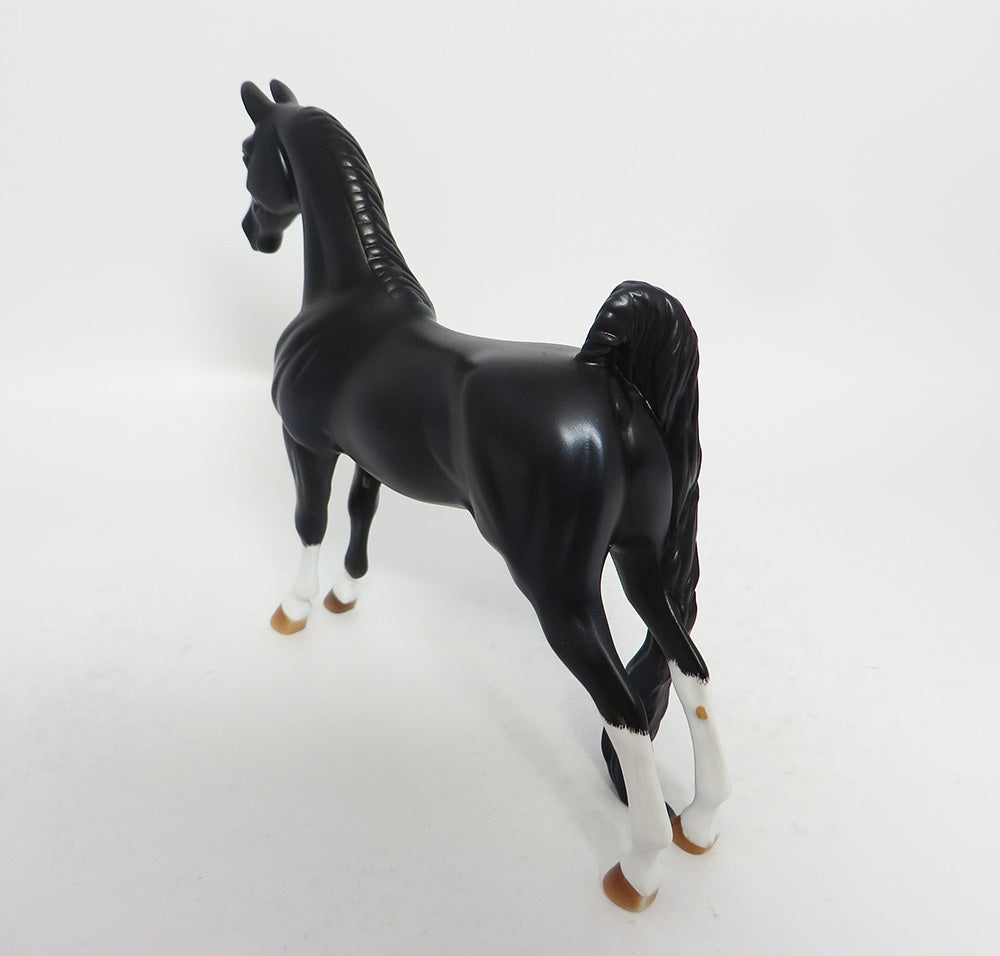 SPY RUN-OOAK BLUE BLACK ETCHED PEBBLES SADDLEBRED 12-12-17