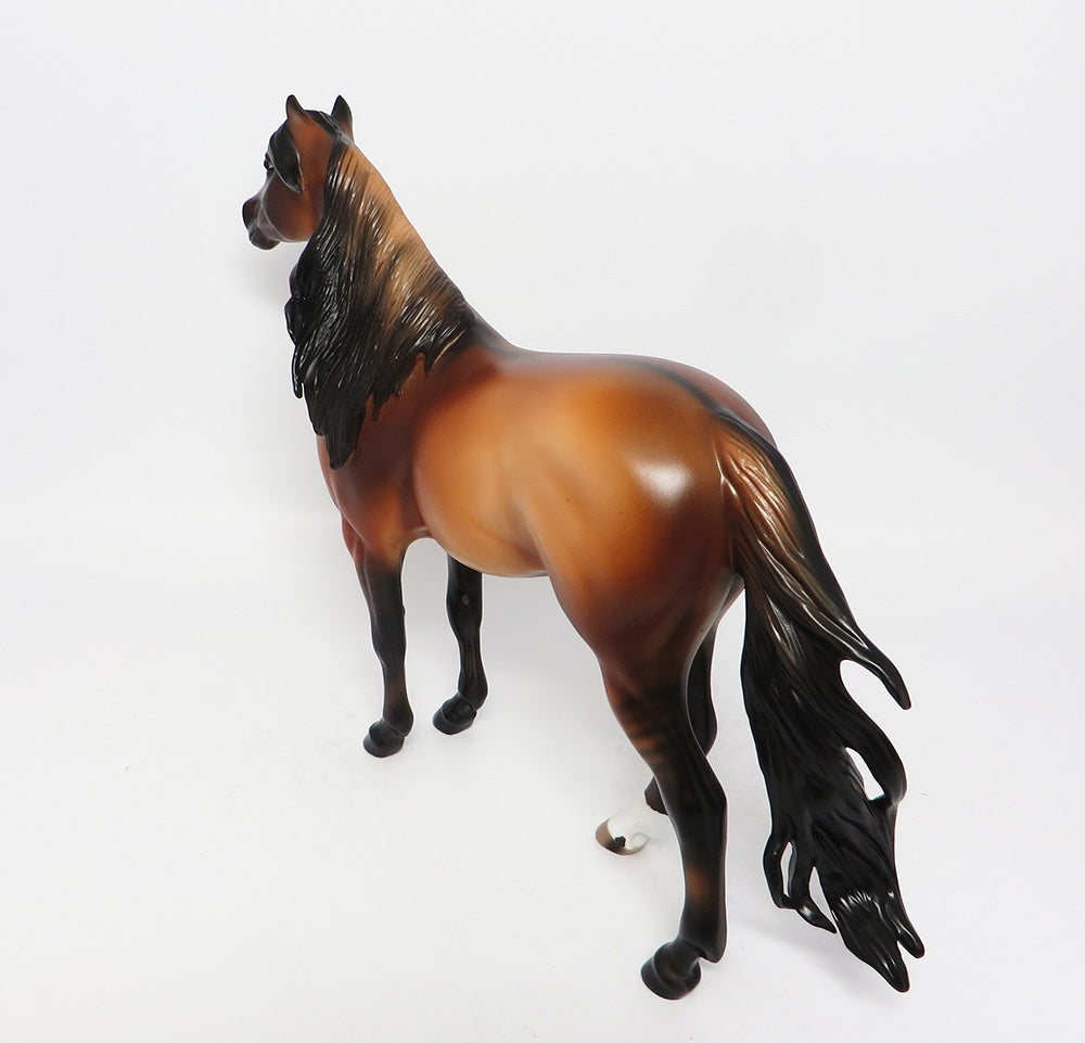 MATAEO-LE-4 DUN SPANISH MUSTANG MODEL HORSE 8/2/17