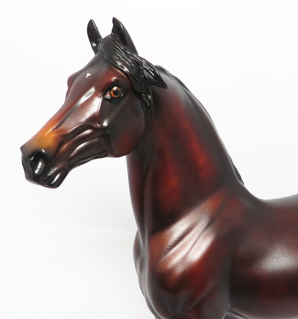 HUNTER&#39;S KNOLL-LE-4 DARK BAY MORGAN MODEL HORSE12-12-17