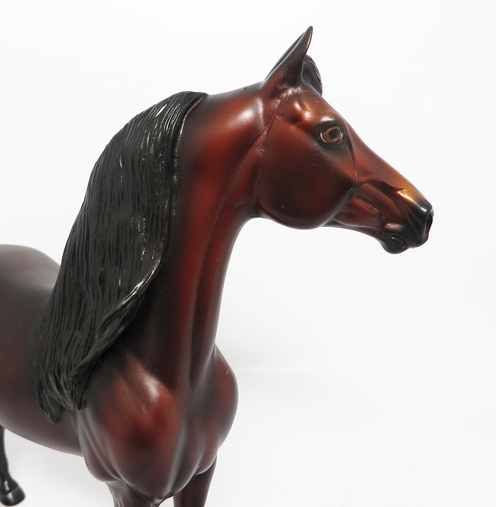 HUNTER&#39;S KNOLL-LE-4 DARK BAY MORGAN MODEL HORSE12-12-17