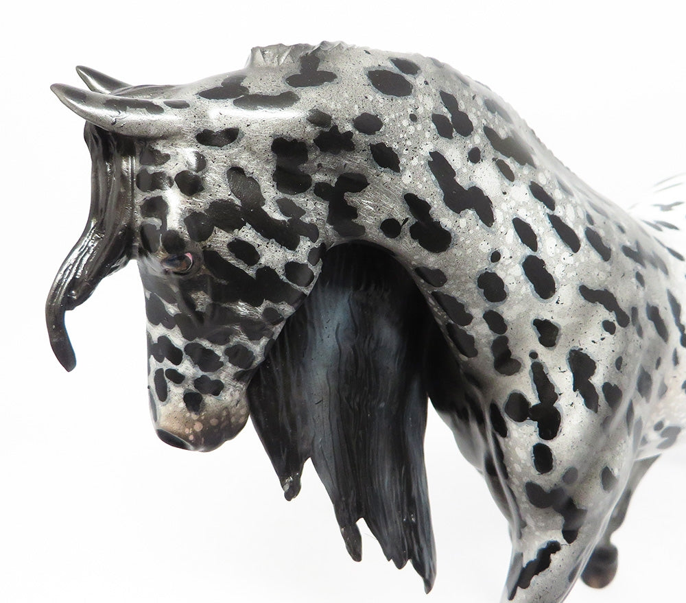 MAJESTIC SPOTS-OOAK LOUD LONG MANE AND TAIL PONY MODEL HORSE 8/2/17