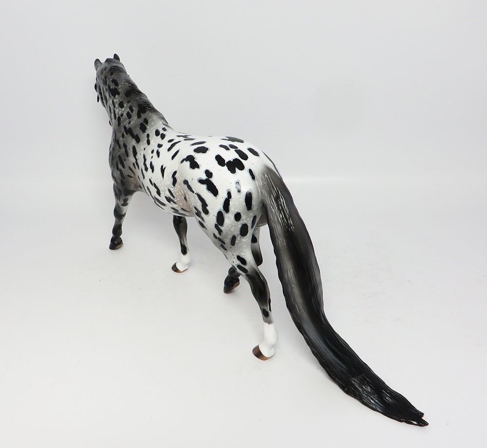 MAJESTIC SPOTS-OOAK LOUD LONG MANE AND TAIL PONY MODEL HORSE 8/2/17