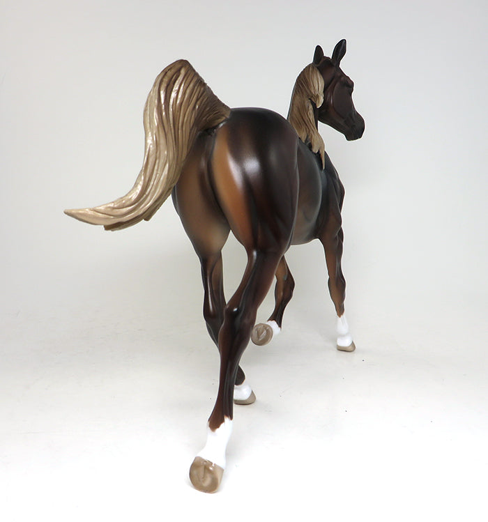 one of a kind model horse sassy lassie