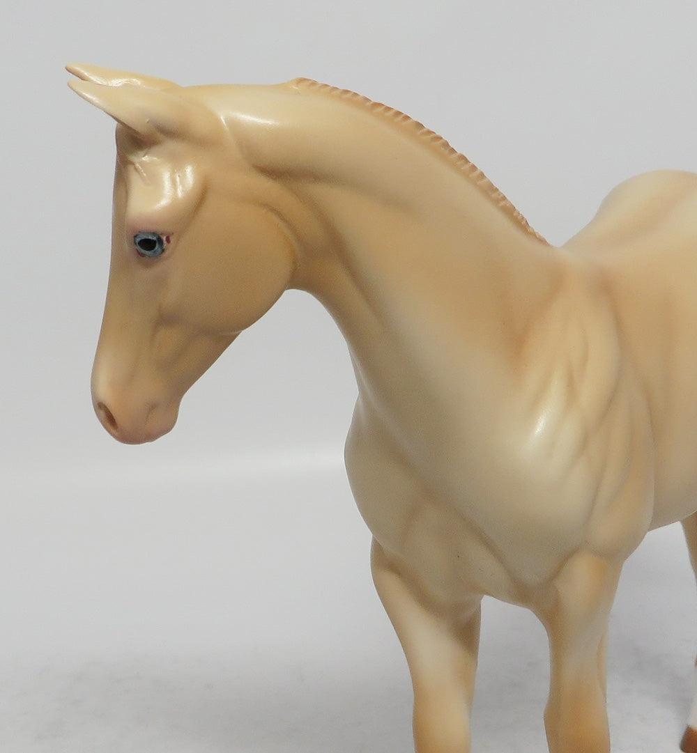 MUFFIN - OOAK CREAMELLO WEANLING MODEL HORSE EA2018