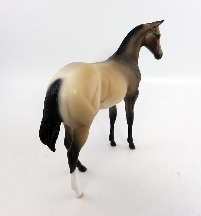 REESE-LE.6 BUCKSKIN WEANLING MODEL HORSE 2/17/17