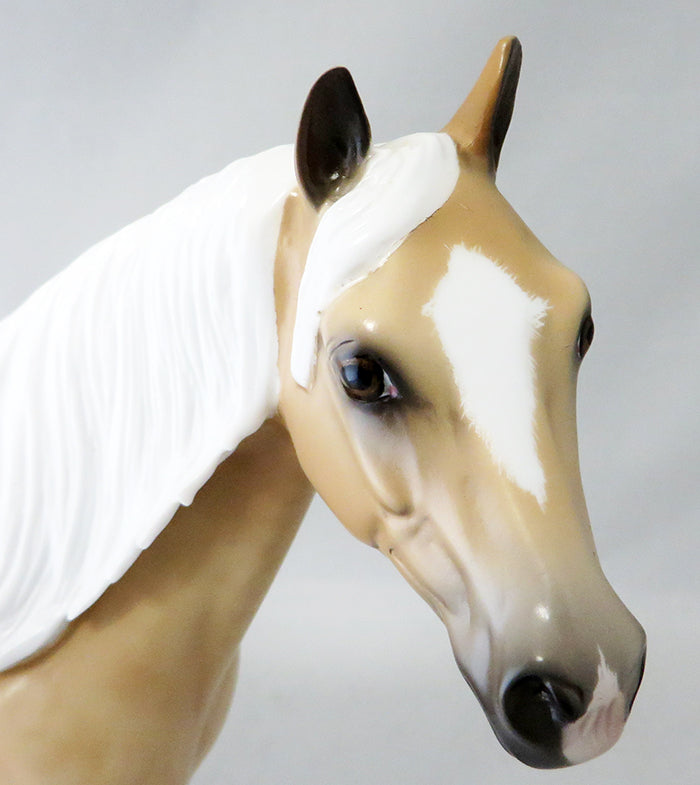 RUN BABY-OOAK DAPPLE PALOMINO ISH MODEL HORSE BY SHERYL LEISURE 9/22