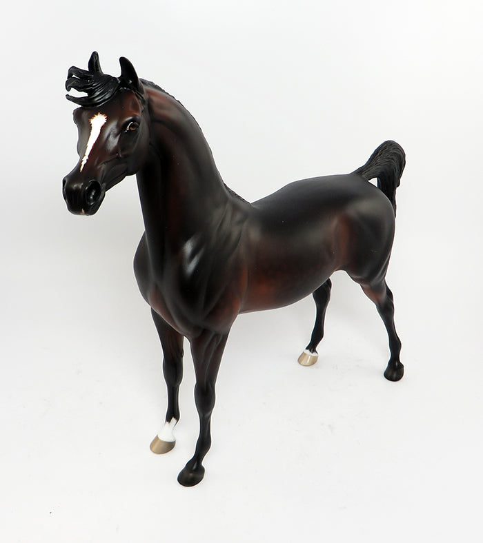 MOBERG-DAPPLE BAY ARABIAN MODEL HORSE 2/27