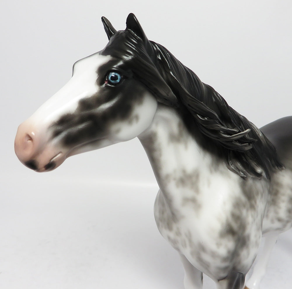 FARSEER-OOAK BLACK SABINO SPANISH MUSTANG MODEL HORSE BY SHERYL LEISURE 08/11/17