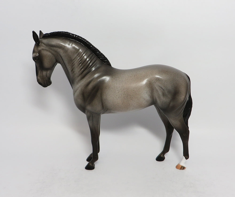 FLEUR DE LIS - LE6 BLUE ROAN ANDALUSIAN MODEL HORSE MW2018
