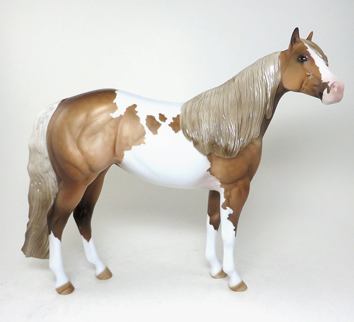 palomino model horse 
