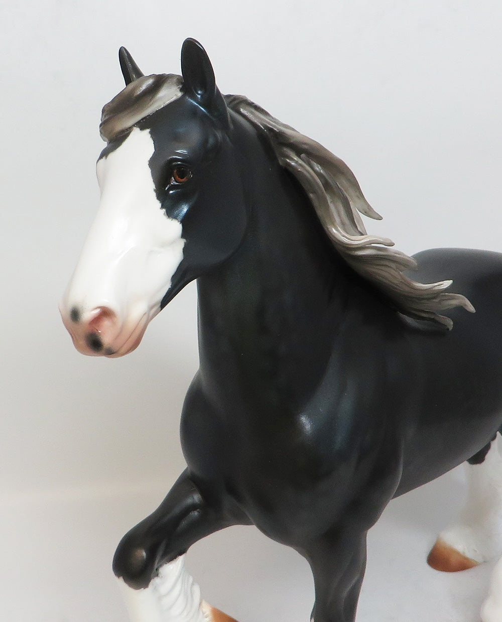 WHEELER - OOAK SILVER BLACK TROTTING DRAFT MODEL HORSE MW2018