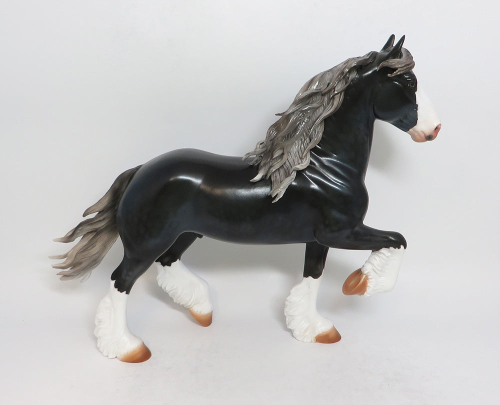 WHEELER - OOAK SILVER BLACK TROTTING DRAFT MODEL HORSE MW2018