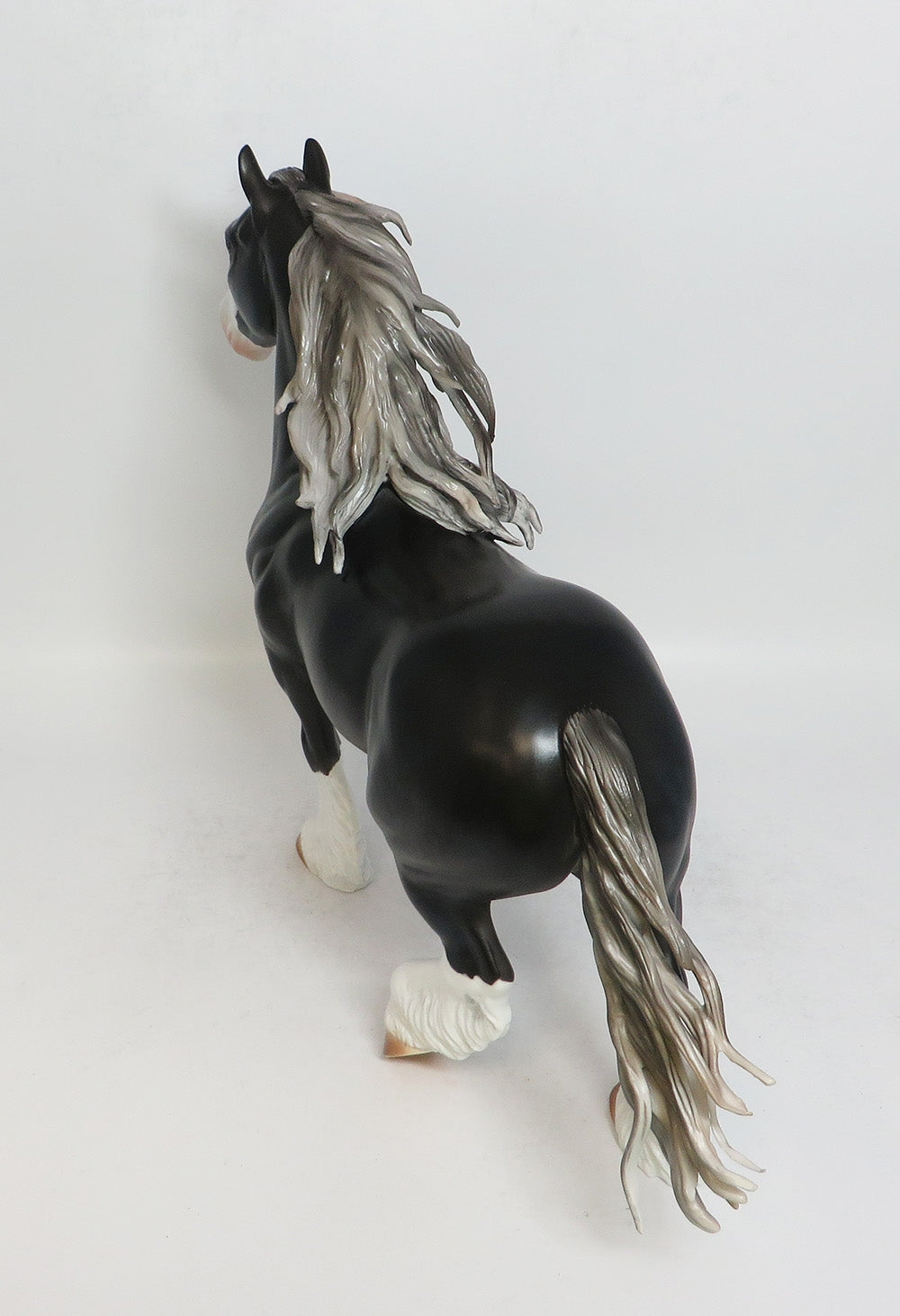 WHEELER - OOAK SILVER BLACK TROTTING DRAFT MODEL HORSE MW2018