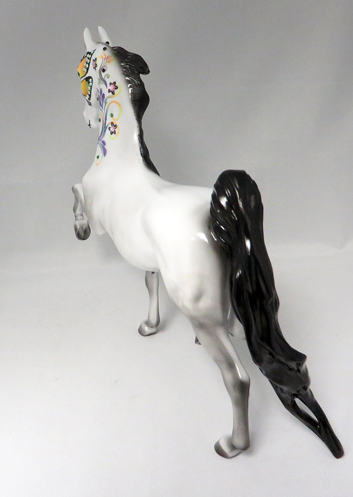 FLITTER-OOAK BUTTER FLY SADDLEBRED SUGAR SKULL MODEL HORSE BY DAWN QUICK 9/23