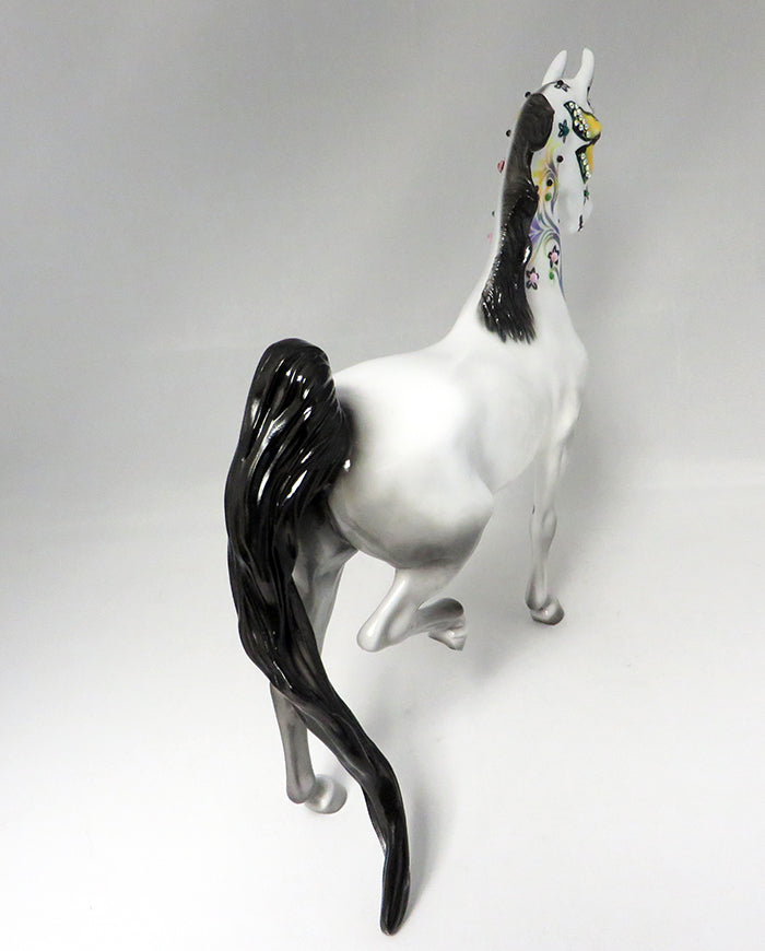 FLITTER-OOAK BUTTER FLY SADDLEBRED SUGAR SKULL MODEL HORSE BY DAWN QUICK 9/23