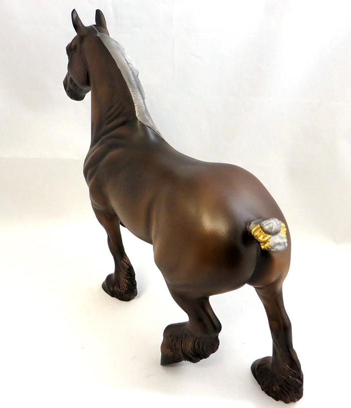 BIG SAM-OOAK LIVER CHESTNUT W/ FEATHERING ON LEGS TROTTING DRAFTER MODEL HORSE 9/28
