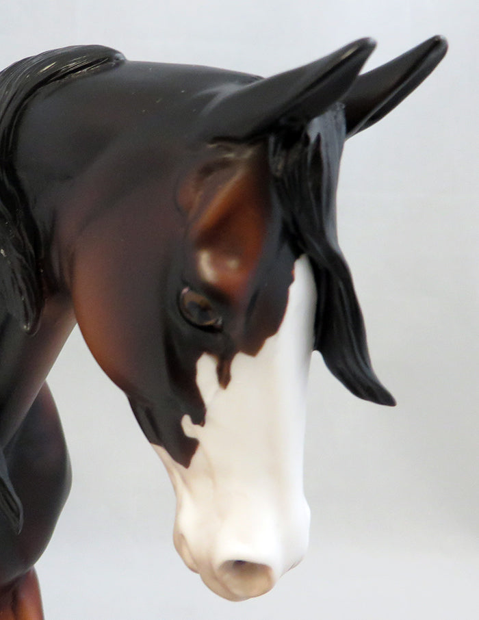 STROLLIN BY-OOAK SILVER BAY PAINT THOROUGHBRED MODEL HORSE 9/26