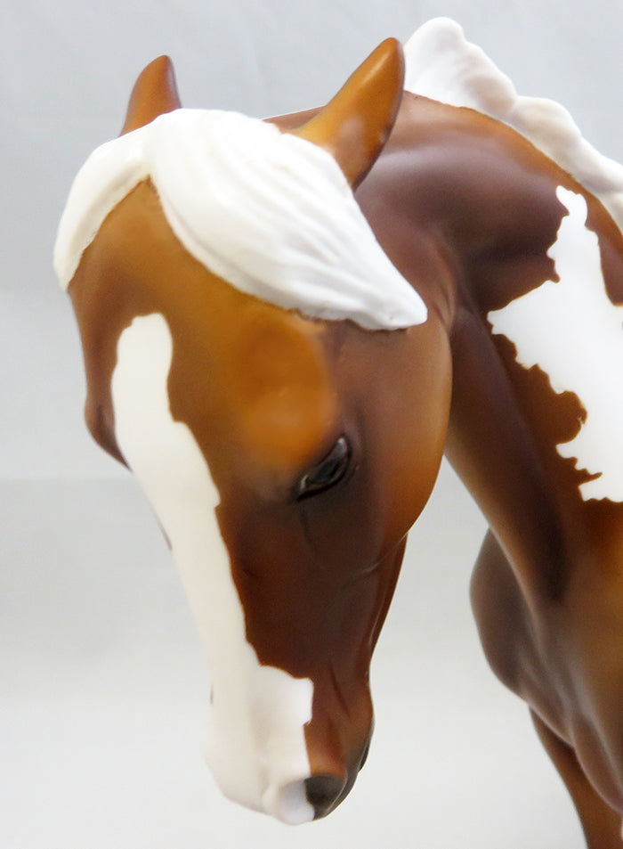 SPLASH-N-DASH-OOAK LIGHT CHESTNUT PAINTED THOROUGHBRED MODEL HORSE 9/26