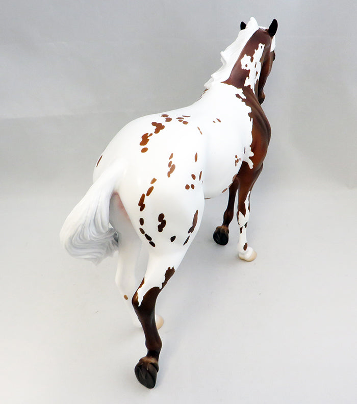 SPLASH-N-DASH-OOAK LIGHT CHESTNUT PAINTED THOROUGHBRED MODEL HORSE 9/26