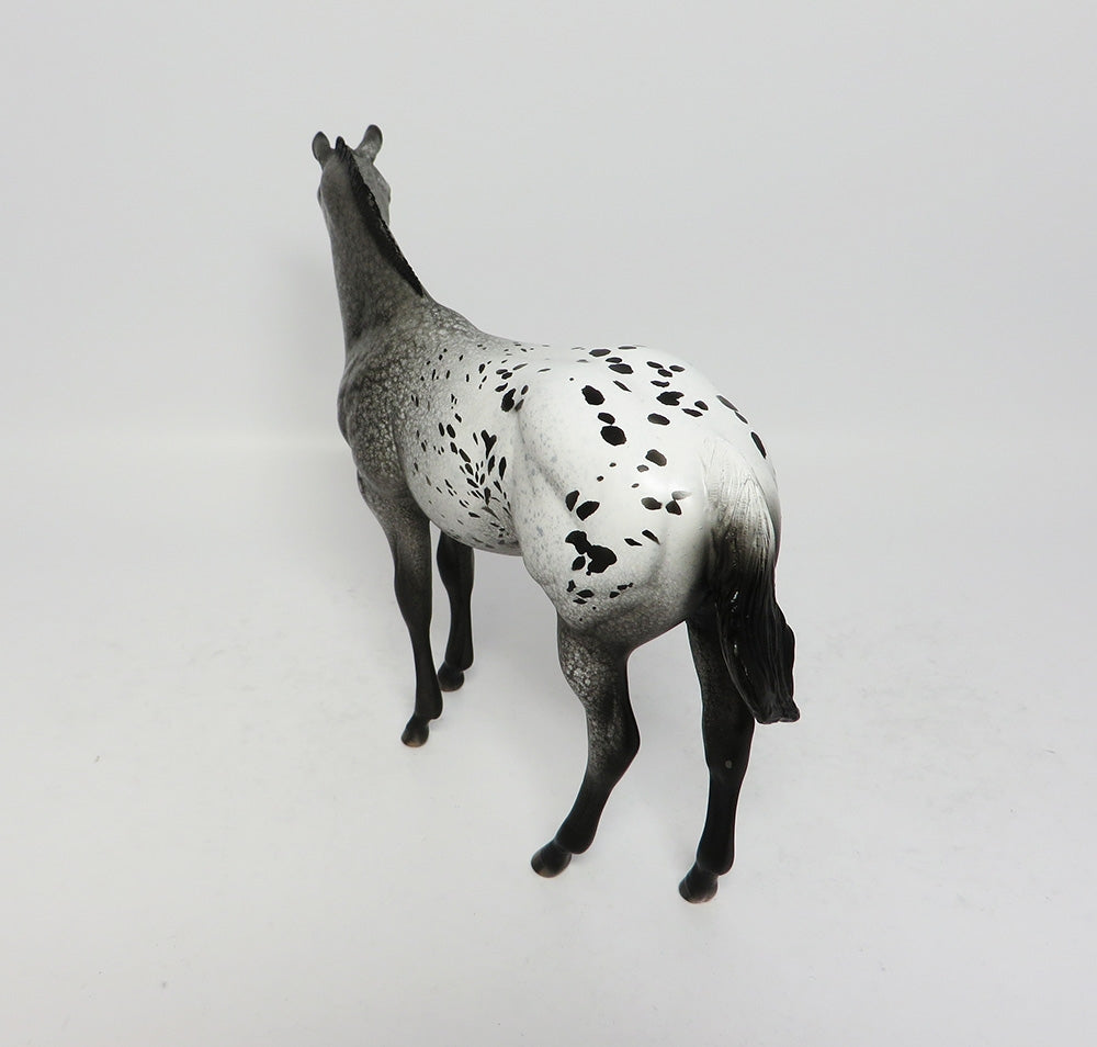 LITTLE HEART-OOAK LOUD LEOPARD APPALOOSA WEANLING MODEL HORSE 8/18/17