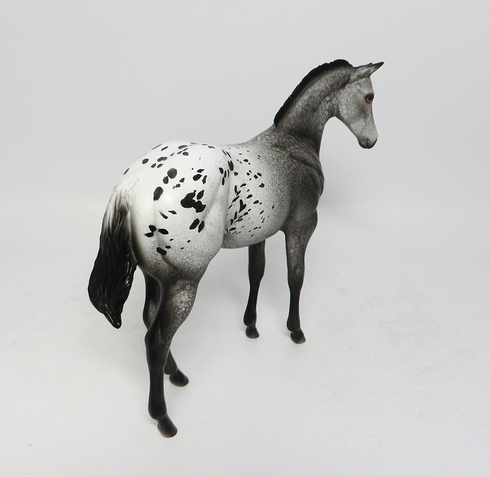 LITTLE HEART-OOAK LOUD LEOPARD APPALOOSA WEANLING MODEL HORSE 8/18/17
