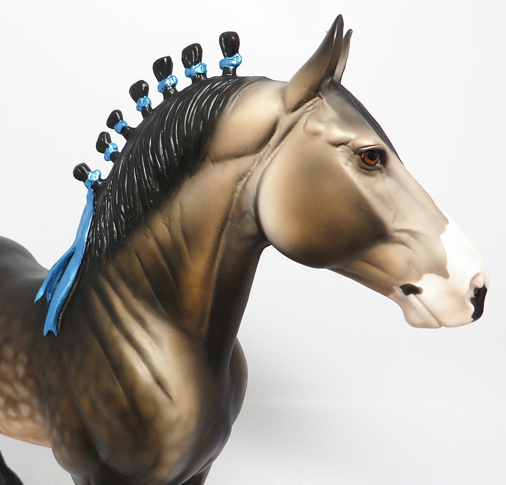 HANK THE TANK-OOAK STAR DAPPLE STANDING DRAFTER MODEL HORSE BY DAWN QUICK 8/18/17