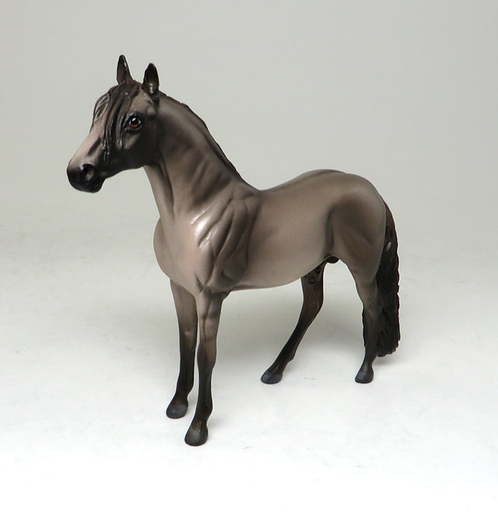 MODEL HORSE