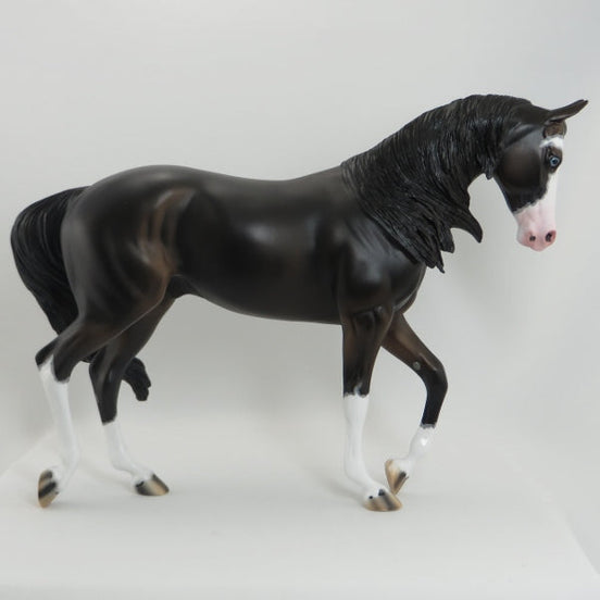 ACHIRD - OOAK Dark Chestnut Thoroughbred with Mapping - 5/15