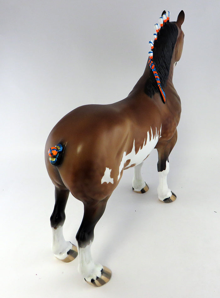 BIG TOM-OOAK BAY PAINT STANDING DRAFTER MODEL HORSE 9/29