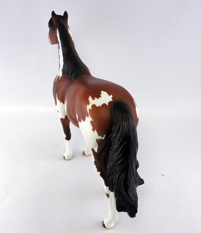 STOKER-OOAK DAPPLE BAY MUSTANG MODEL HORSE 4/14
