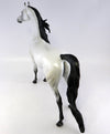 SAMPSON-LE-8 DAPPLE GREY ARABIAN MODEL HORSE EQ 2016