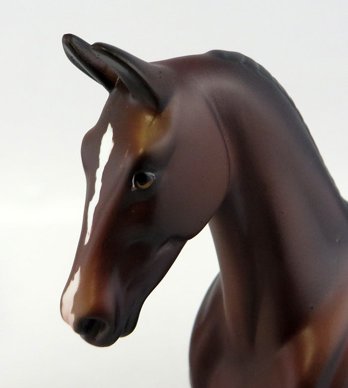 AMERICAN QUEEN- BAY PINTO PEBBLES SADDLEBRED MODEL HORSE