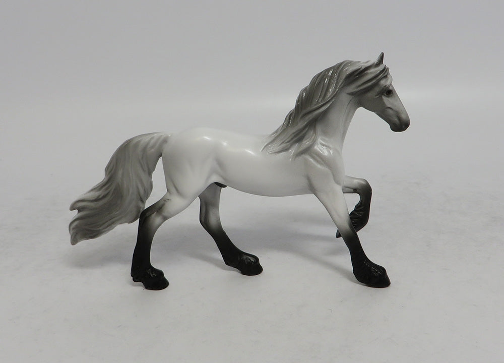 NORDIC - OOAK GREY FRESIAN CHIP EA2018