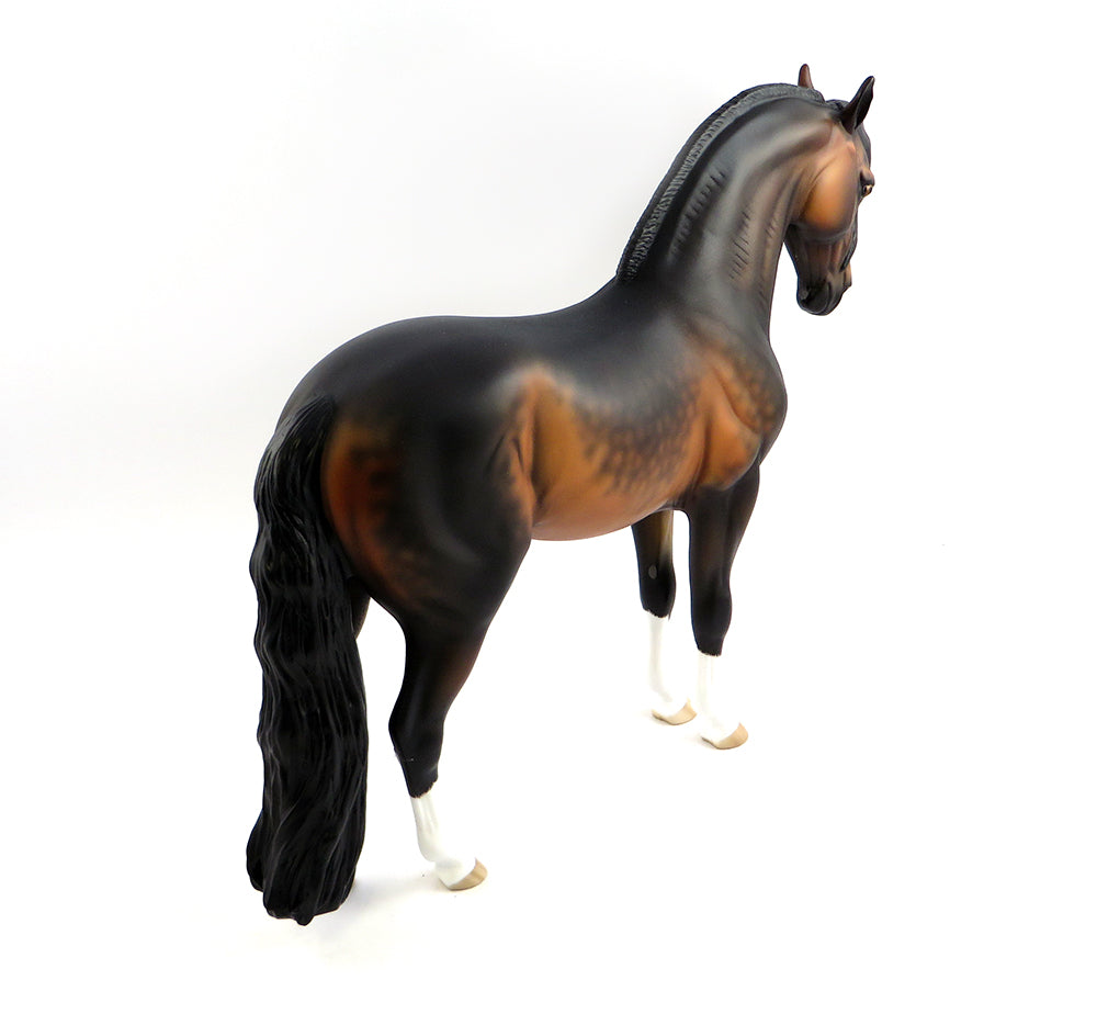 ANNICE~OOAK DAPPLE BAY ROACHED MANE ANDALUSIAN MODEL HORSE BY SHERYL LEISURE 3/3