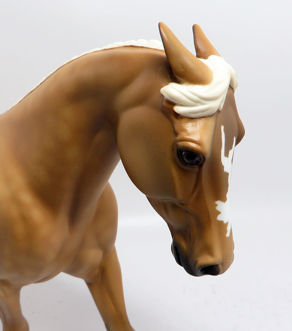 MOOSE~OOAK DAPPLE PALOMINO PALOUSE MODEL HORSE 3/15