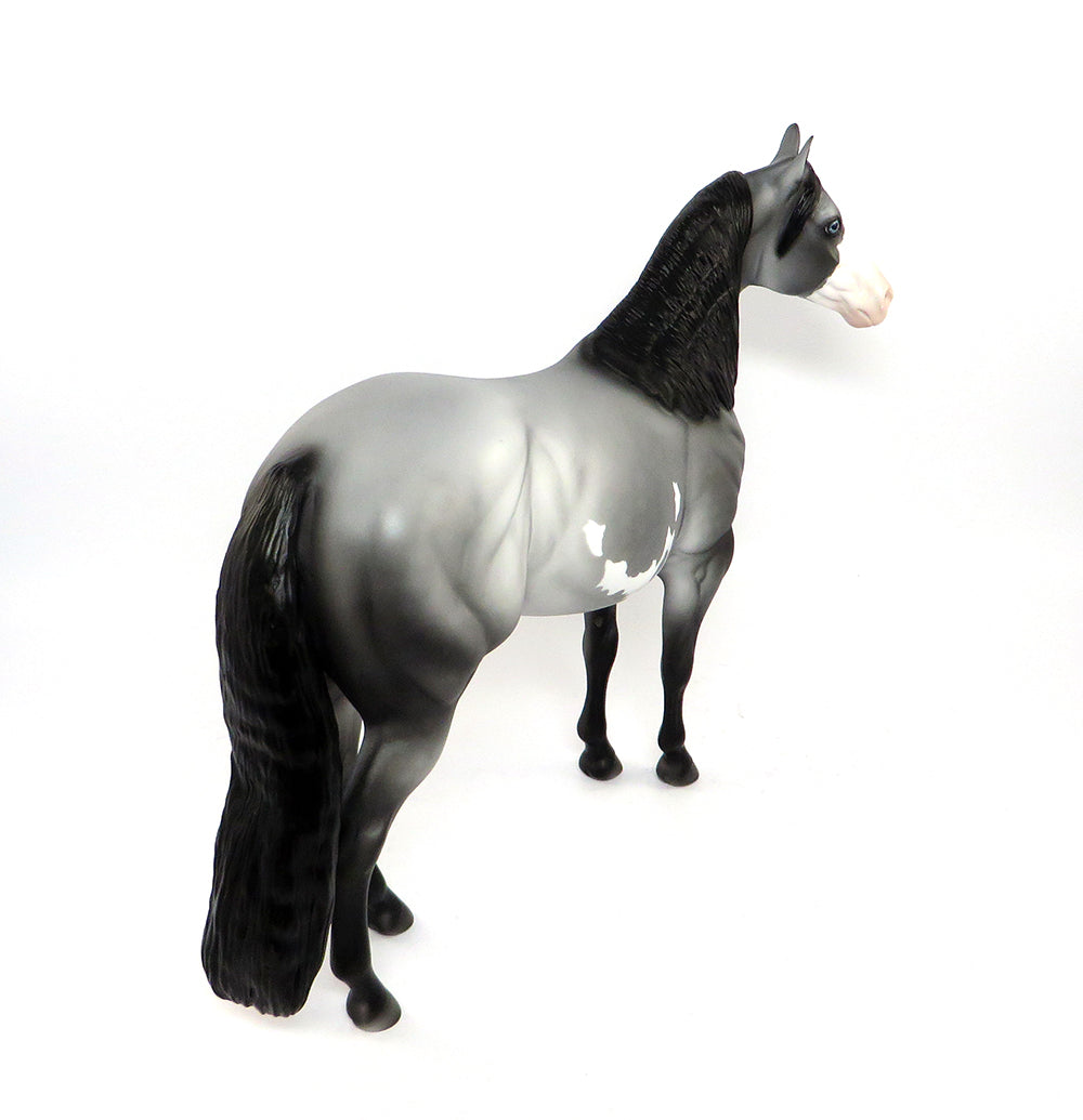 DERRY-OOAK DAPPLE GREY PINTO ISH MODEL HORSE 3/10