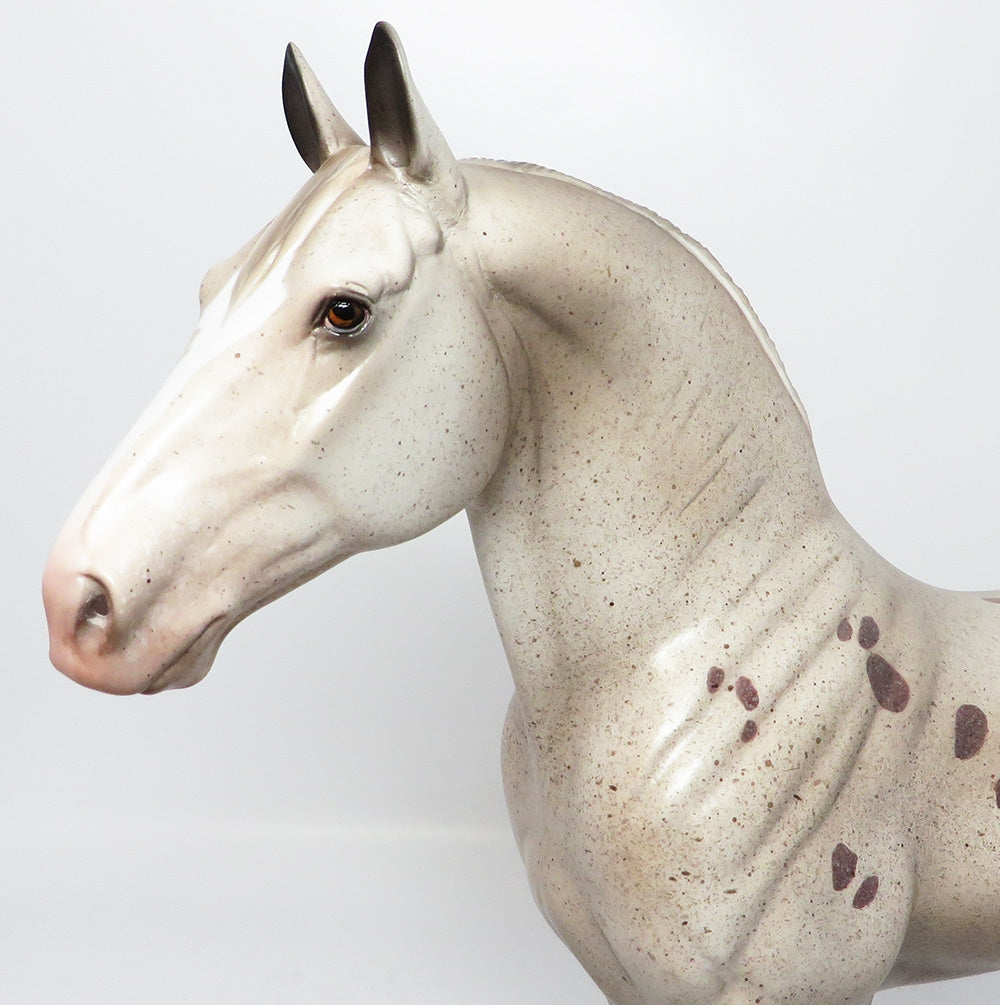 SASQUATCH-LE-5 BROWN APPALOOSA STANDING DRAFTER MODEL HORSE WHS 2017