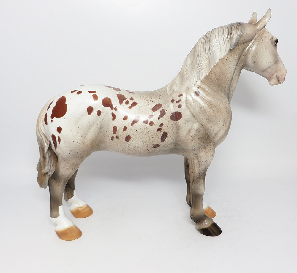 SASQUATCH-LE-5 BROWN APPALOOSA STANDING DRAFTER MODEL HORSE WHS 2017