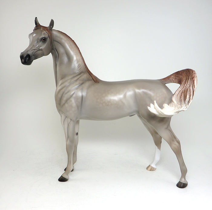 mulberry arabian model horse 