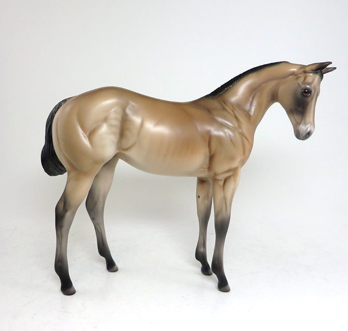 honeysuckle kisses model horse 