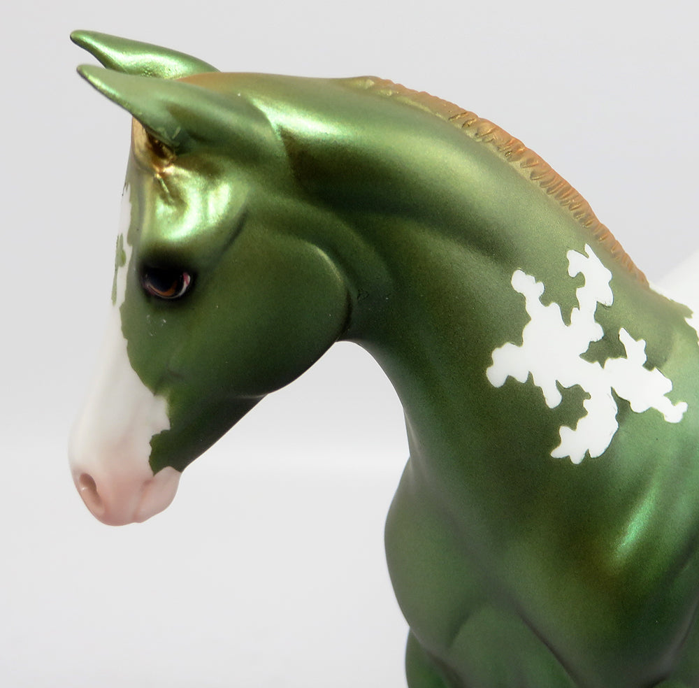 LARKEN-OOAK ST. PATRICK&#39;D DAY WEANLING MODEL HORSE 3/10