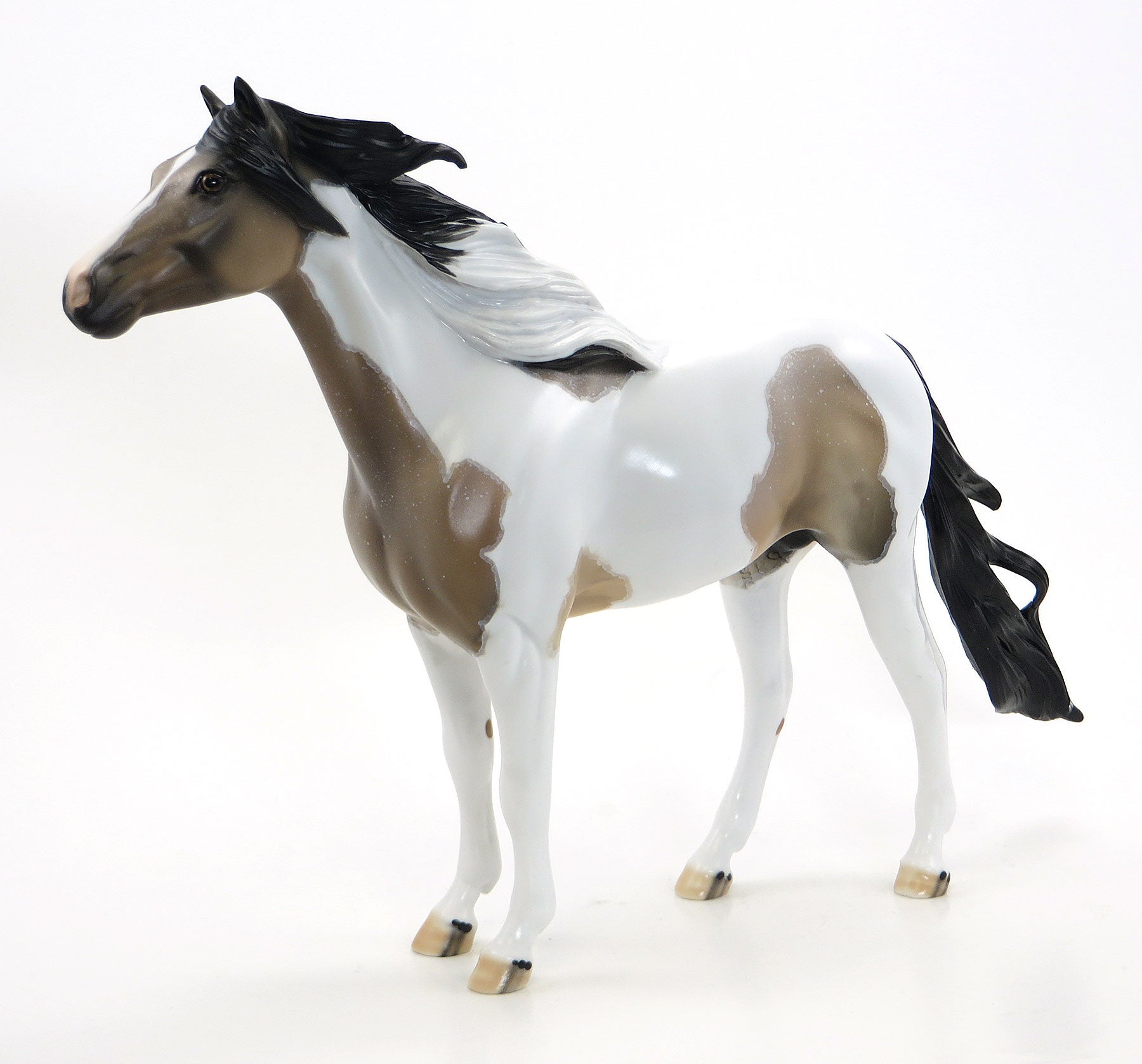 AMERICAN MADE MAN - OOAK Buckskin Roan Pinto Mustang Model Horse - 7/3