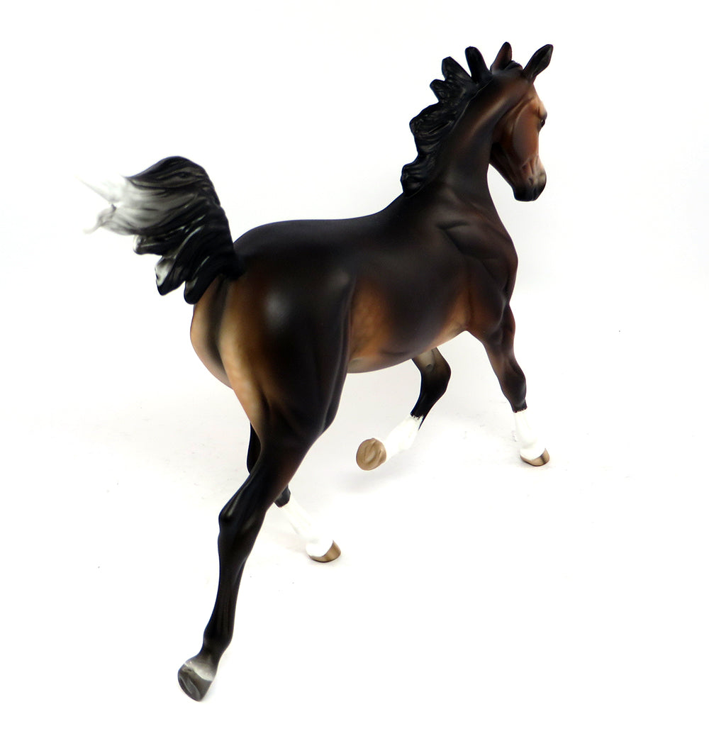 FELICITY~OOAK BAY WEANLING MODEL HORSE 3/15